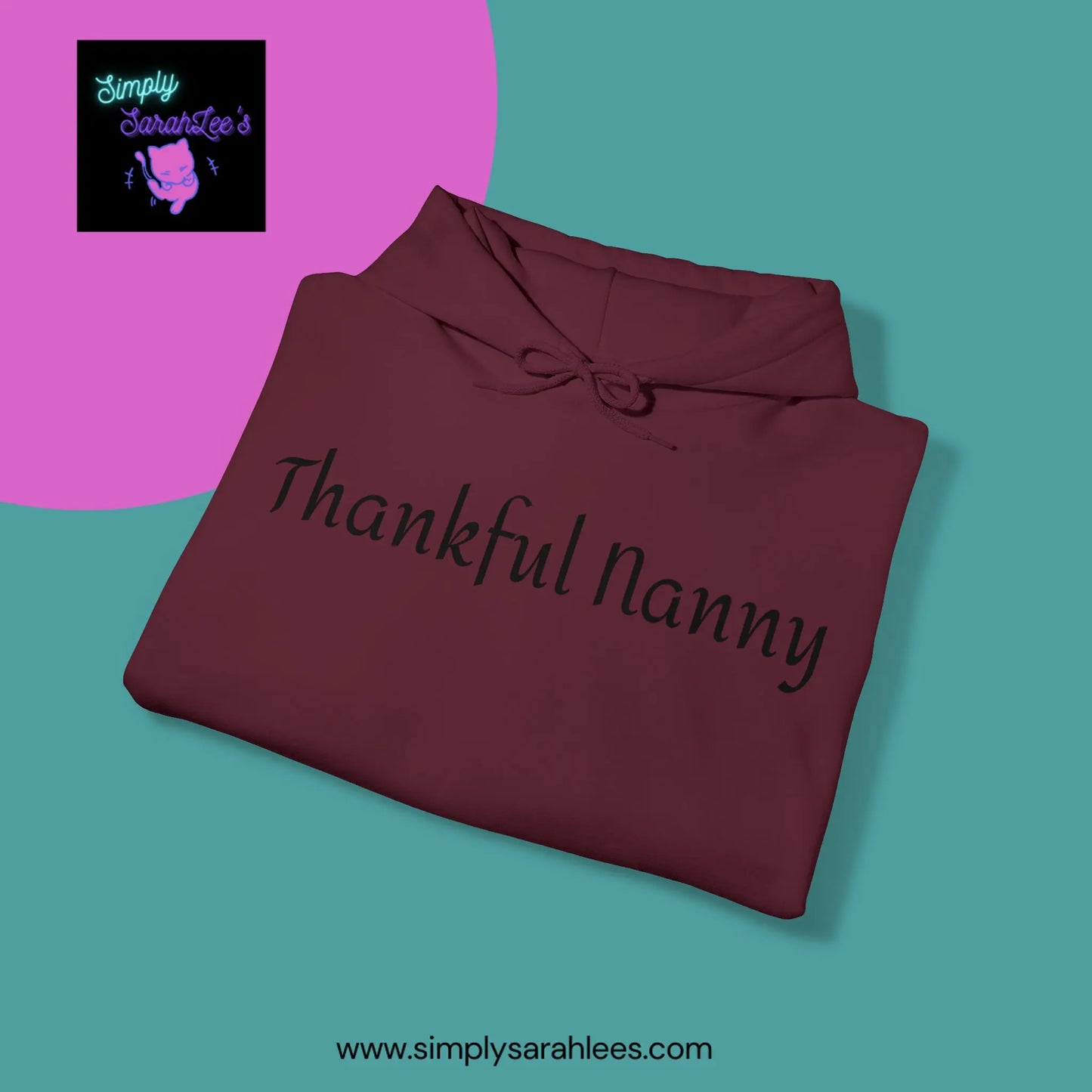 Thankful Nanny Thanksgiving Gift with Kids on the back Unisex Heavy Blend Hooded Sweatshirt