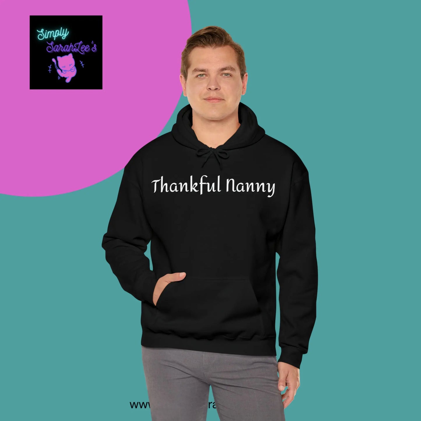 Thankful Nanny Thanksgiving Gift with Kids on the back Unisex Heavy Blend Hooded Sweatshirt